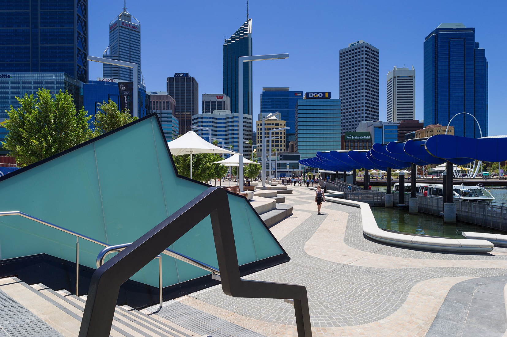day-time-elizabeth-quay-perth_01