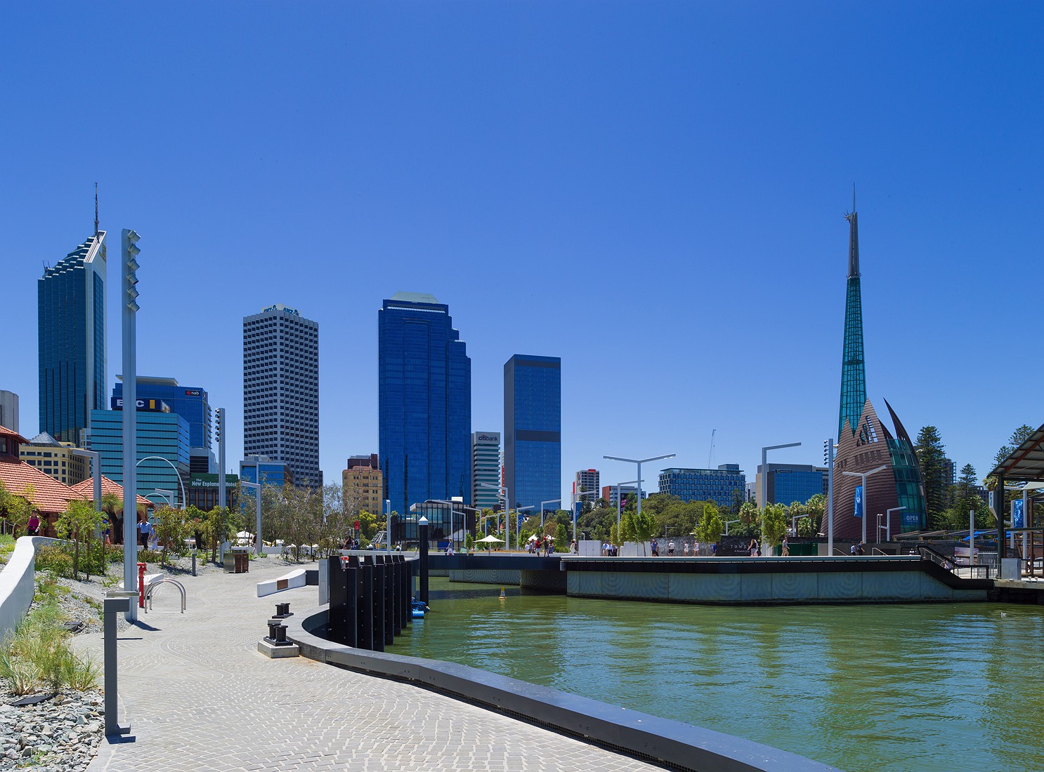 day-time-elizabeth-quay-perth_04