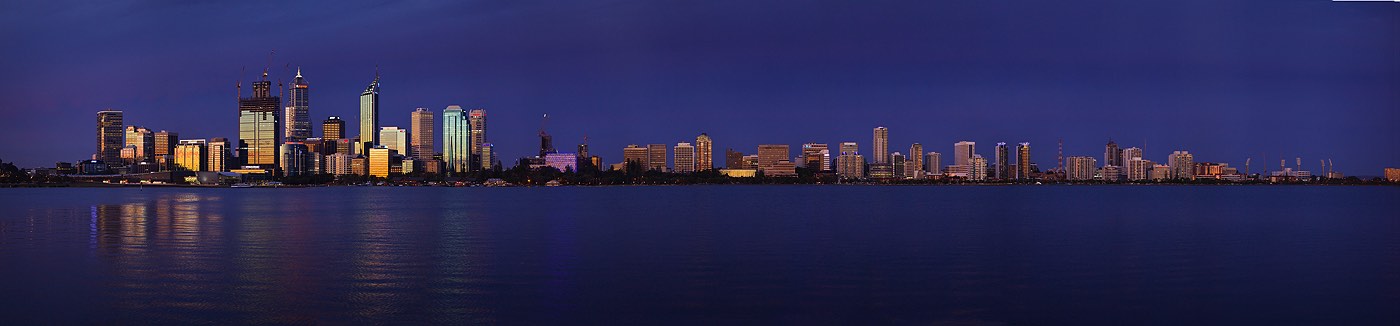 11_old-photo-perth-city-skyline-2010
