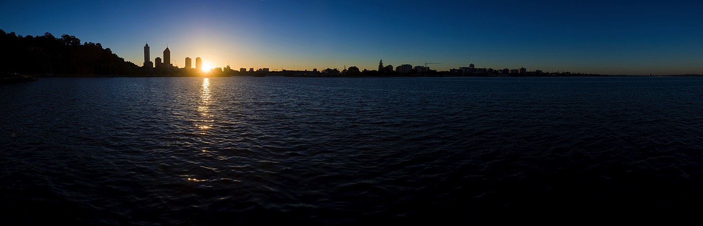 8_old-photo-perth-city-skyline-2008